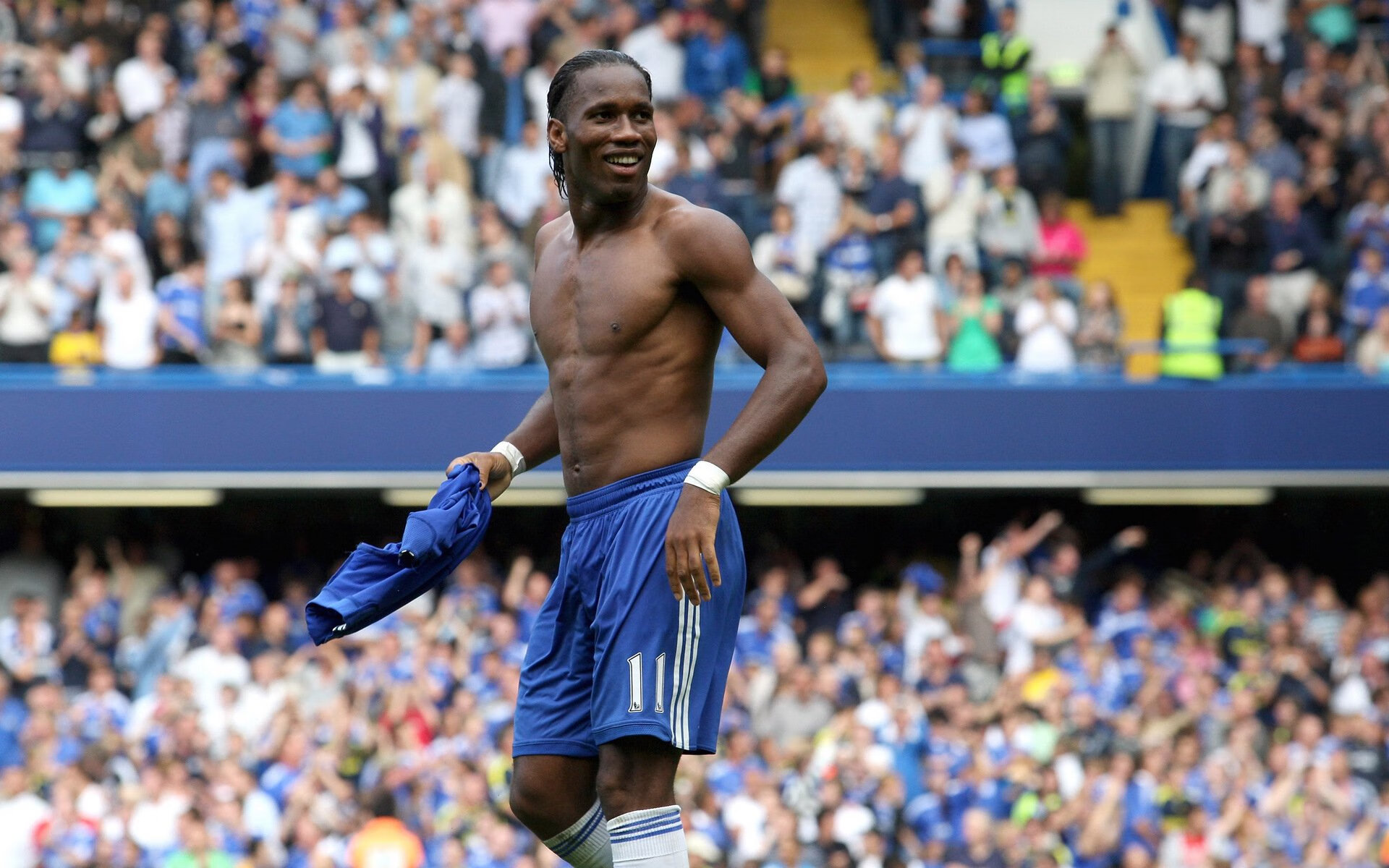 “华金·托比利亚的领导风范与强大责任感,帮助阿根廷美洲狮队巩固防线”